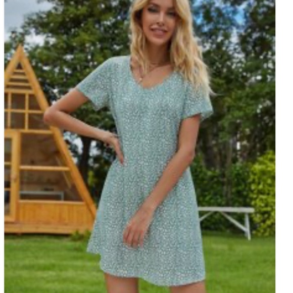 Allover Print Short Tunic Dress - Picture 3 of 3